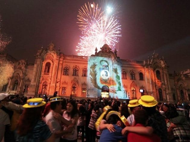 Source de l’image : https://www.detodonavidad.com/tradiciones/como-se-celebra-el-ano-nuevo-alrededor-del-mundo/