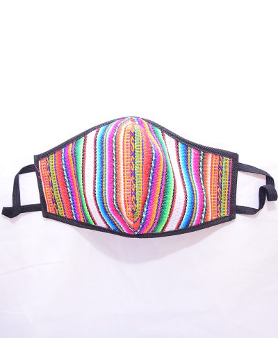 masque artisanal du Pérou