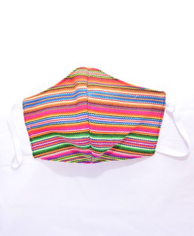 masque artisanal du Pérou