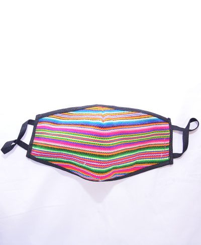 masque artisanal du Pérou