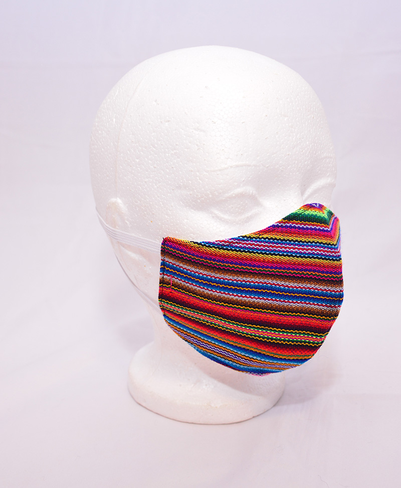 masque artisanal du Pérou