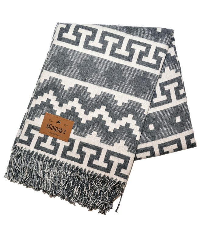 couverture alpaga gris foncé